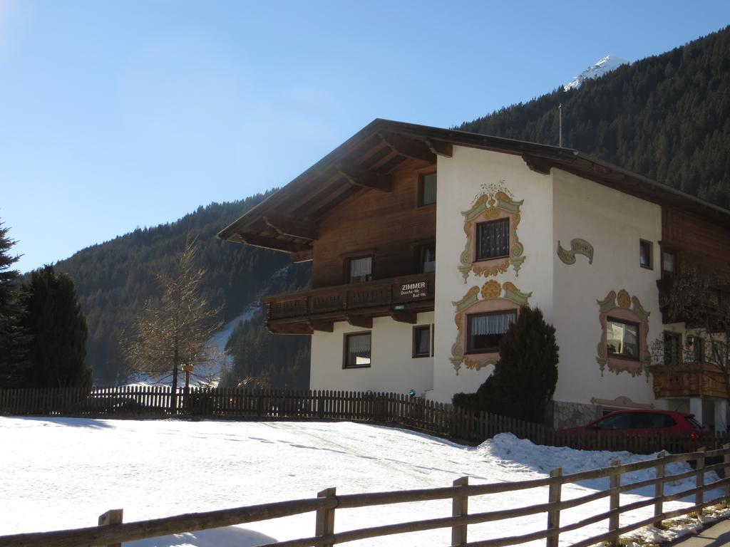Haus Andrea Hotel Neustift im Stubaital Esterno foto